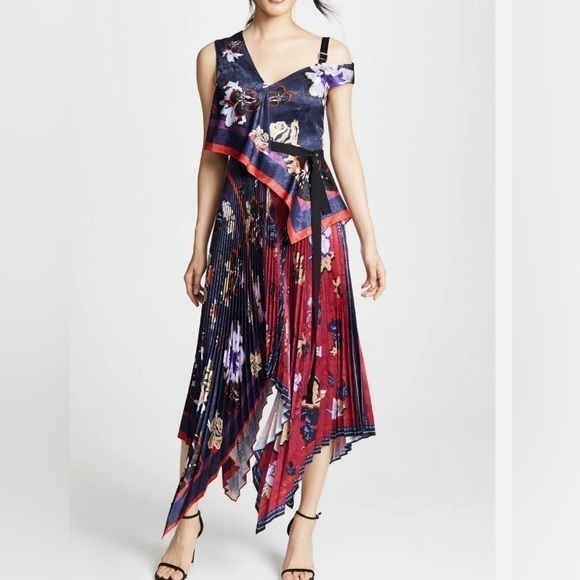 Yigal Azrouel Dresses & Skirts - YIGAL AZROUËL Pleated Handkerchief
Dress In Midnight Mixed 6
